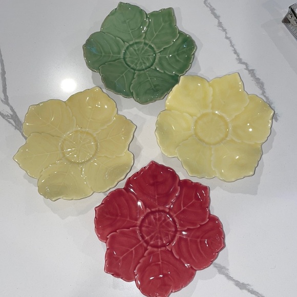4 Vintage Senegal China Green Leaf Magolica Pottery Trinket Dishes - Picture 1 of 6